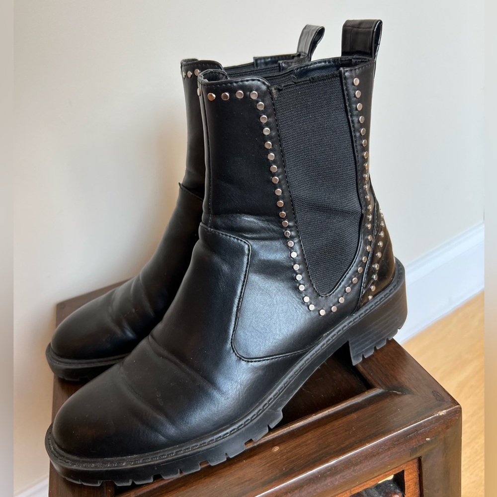 ZARA BLACK FAUX LEATHER STUDDED COMBAT/ MOTO BOOTS, SIDE ELASTIC & PULL TAB